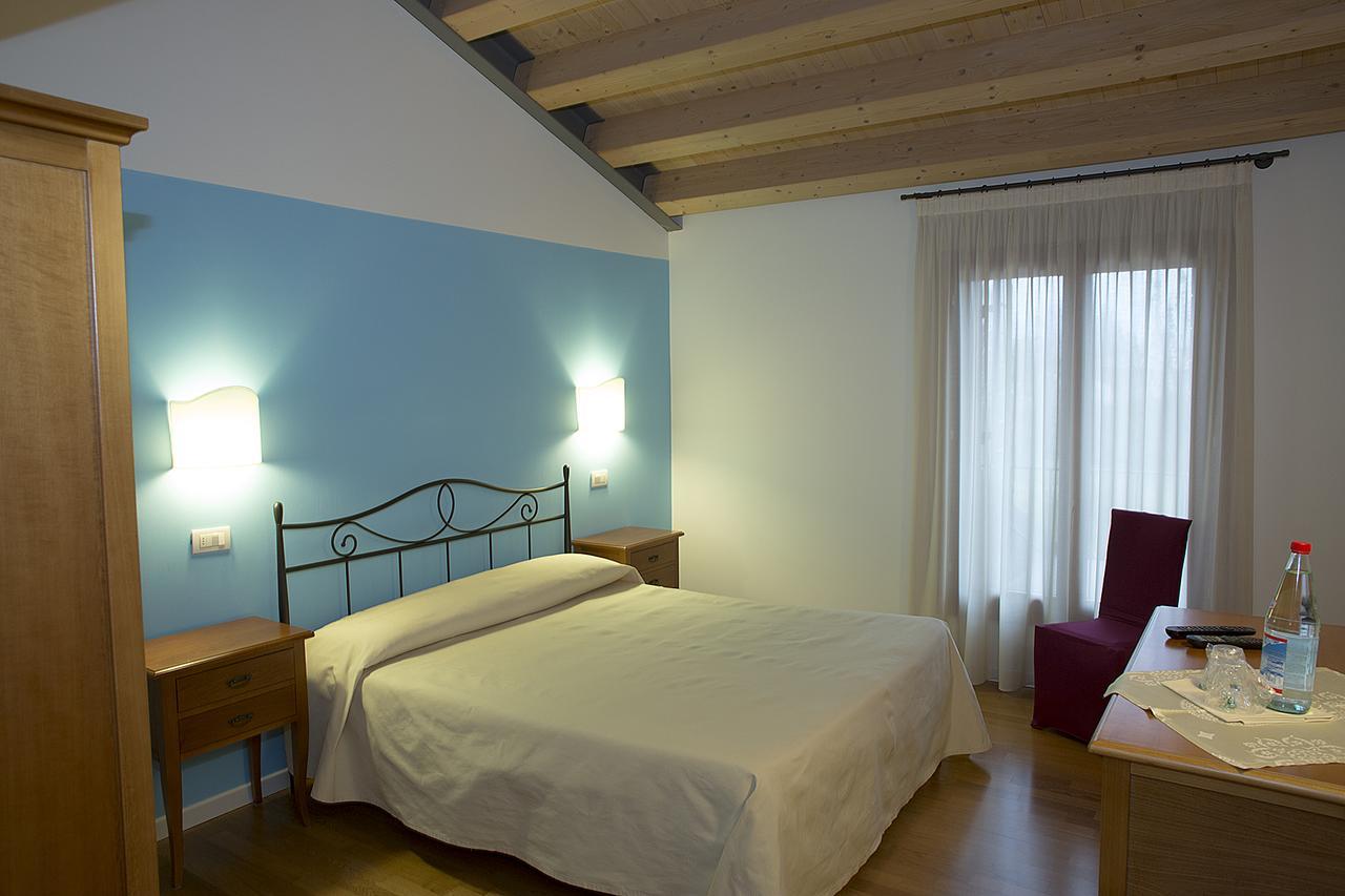 AL REDENTOR Agriristorante Hotel Casa Reali Esterno foto